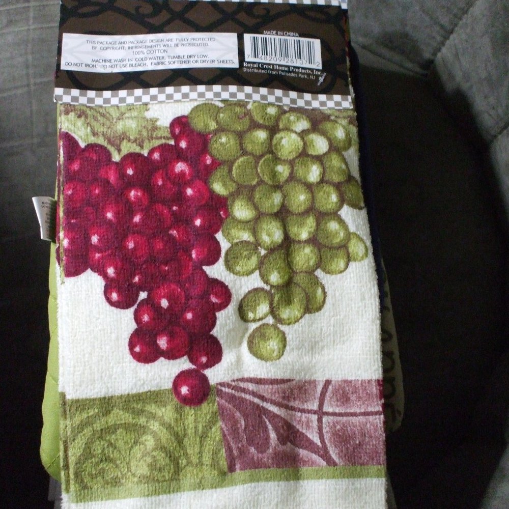 Grapes Kitchen Set - Picture 2 of 2